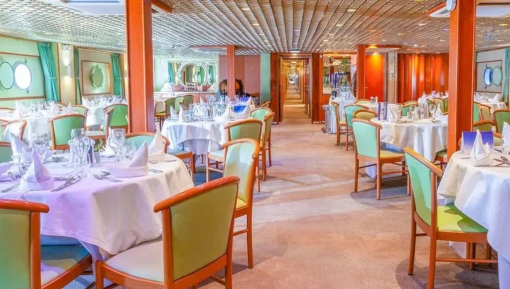 Crociera di 6 giorni nel cuore dell'Andalusia: Capodanno a Siviglia e scoperta del fascino locale