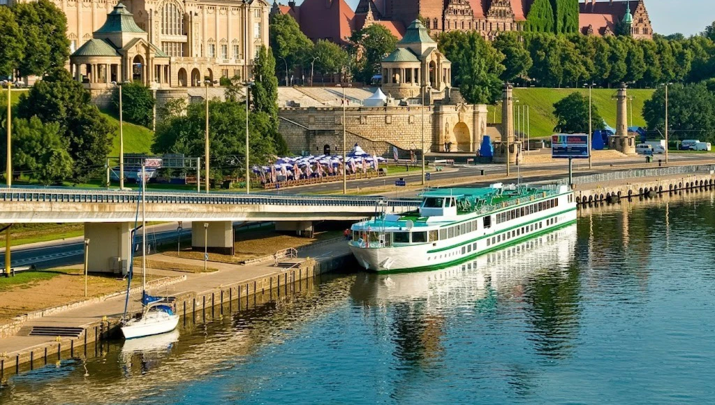 The Splendors of Berlin and the Treasures of the Elbe Valley: A 7-Day Cruise Through Germany