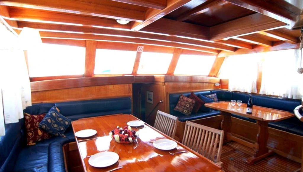 Cruise in the Eastern Cyclades, jewels of the Greek islands