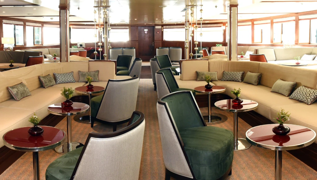 L'essenza del Douro: navigazione con partenza da Porto, tra le quintas di Pinhao e i vigneti di Regua