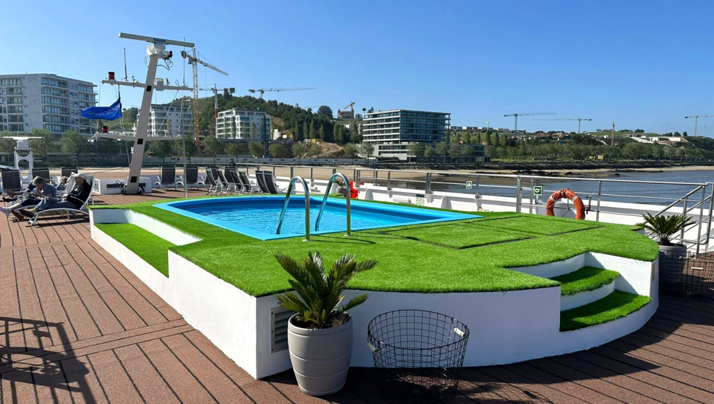 L'essenza del Douro: navigazione con partenza da Porto, tra le quintas di Pinhao e i vigneti di Regua