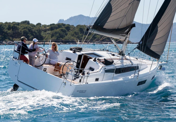 Sun Odyssey 350 Port Saint Pierre | ZAROF 3