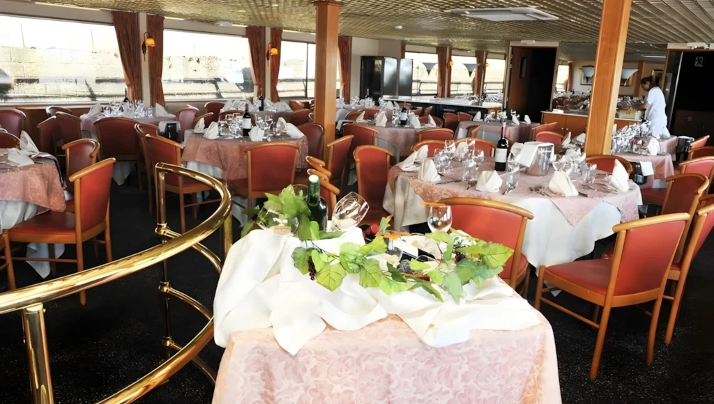 Séjour en bateau à la découverte des sites mythiques : de la Bourgogne à la Camargue