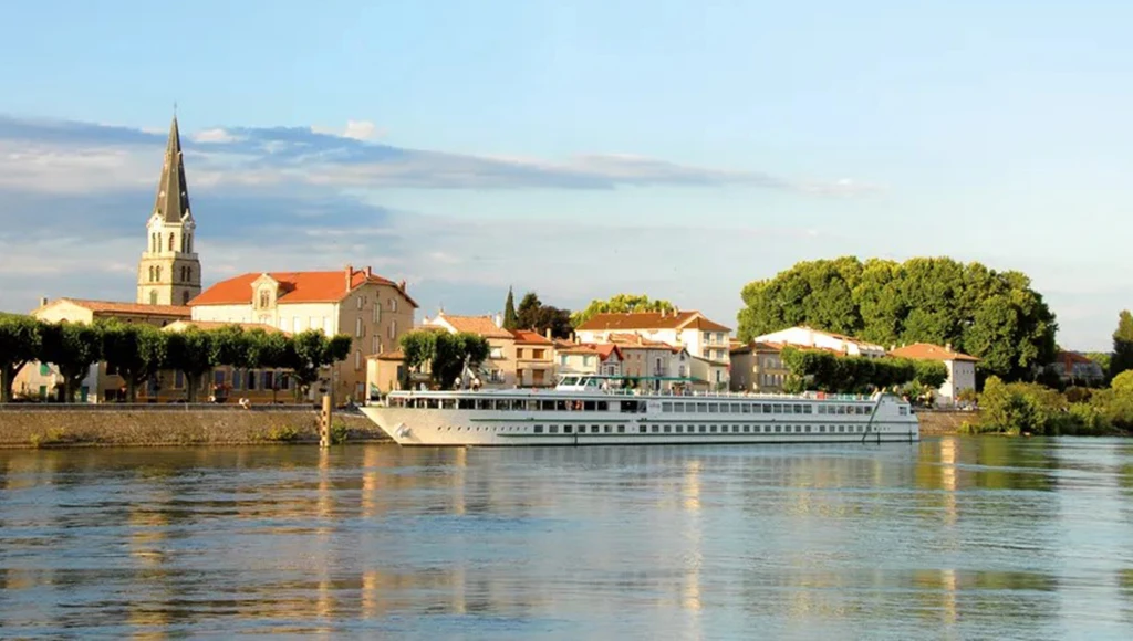 La Provence fluviale : 7 jours de voyage culturel et savoureux