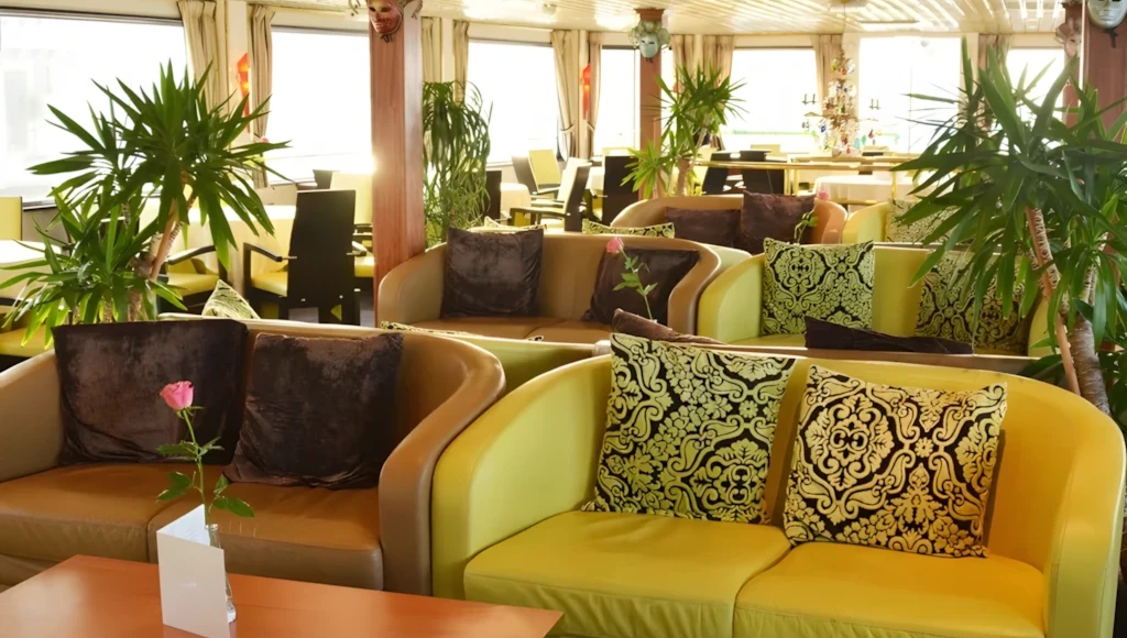 Relaxing cruise in Venice and its lagoon: a feast for the eyes and the taste buds