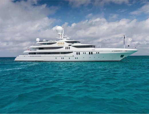 Joia the crown jewel