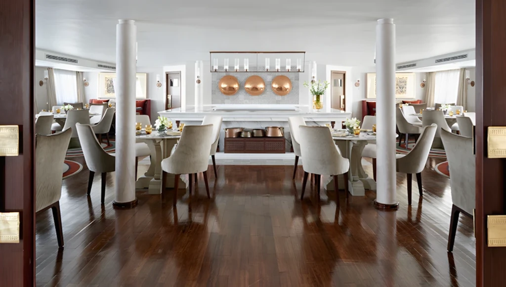 Prestigious cruise on the Nile between Aswan and Luxor