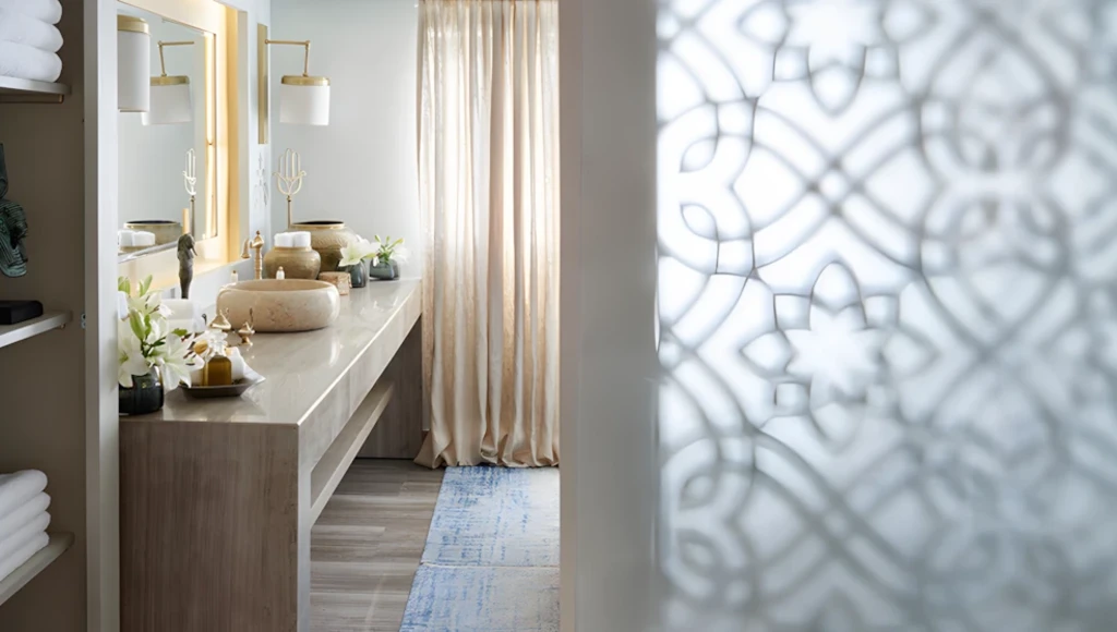 Prestigious cruise on the Nile between Aswan and Luxor