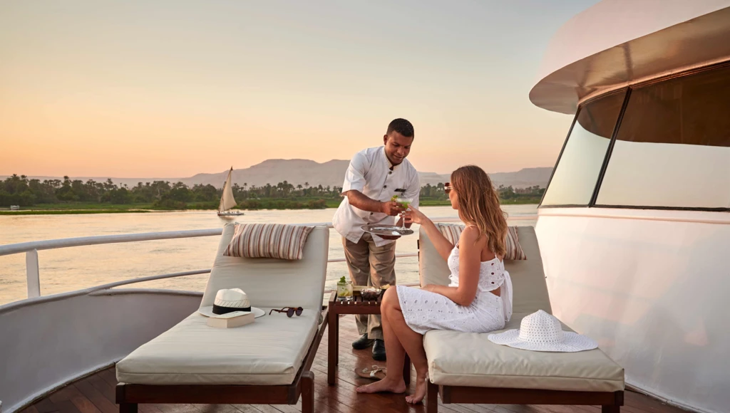 Prestigious cruise on the Nile between Aswan and Luxor