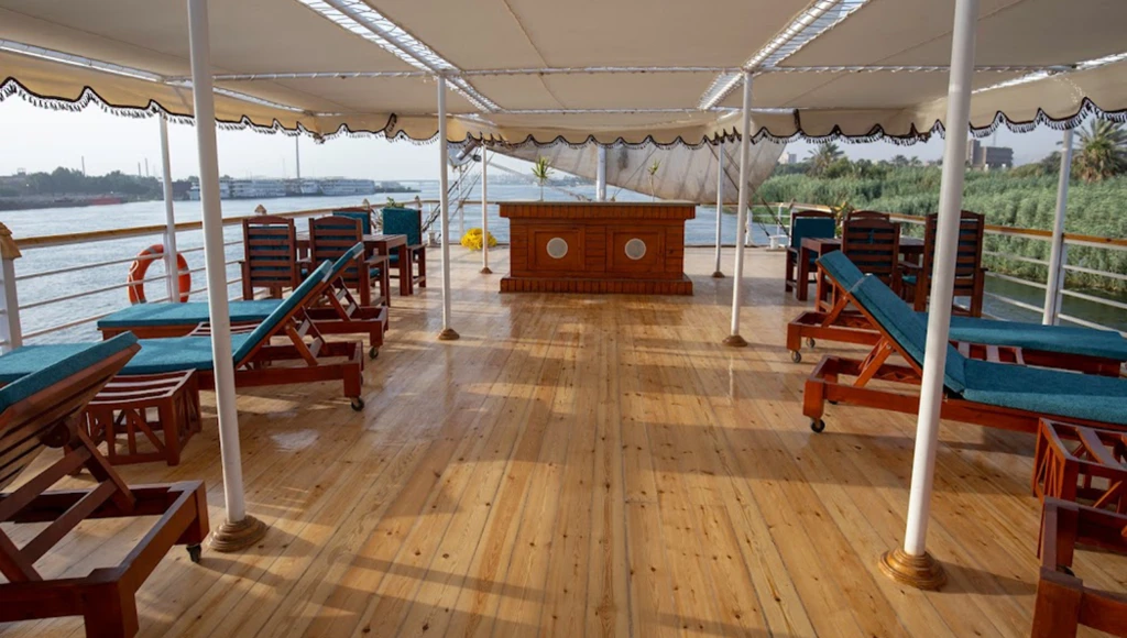 Somptueuse odyssée égyptienne : détente et découvertes culturelles le long du Nil, entre Louxor et Assouan