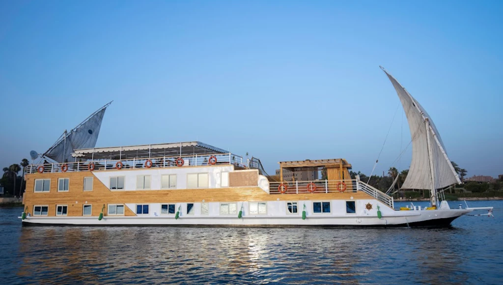 Somptueuse odyssée égyptienne : détente et découvertes culturelles le long du Nil, entre Louxor et Assouan