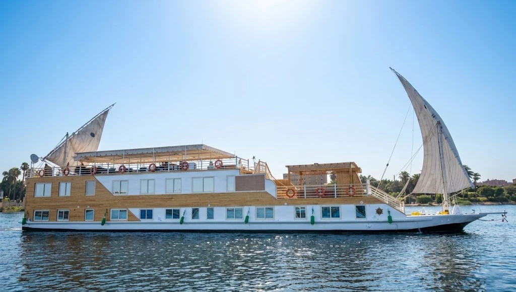 Splendeur du Nil à bord d'une dahabieh : 8 jours de navigation paisible entre Louxor, Esna, et Assouan
