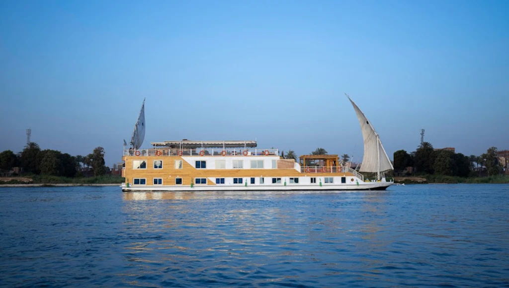 Somptueuse odyssée égyptienne : détente et découvertes culturelles le long du Nil, entre Louxor et Assouan