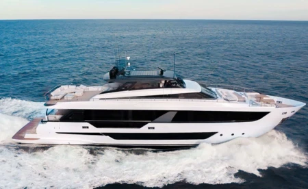 Ferretti 100