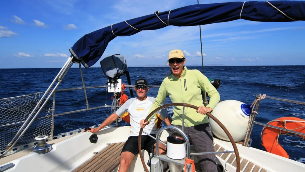 Croisière à voile active au coeur des Cyclades, le fameux archipel de Grèce