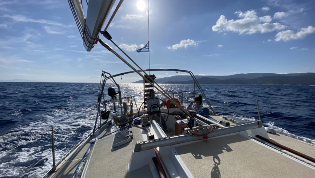 Croisière à voile active au coeur des Cyclades, le fameux archipel de Grèce