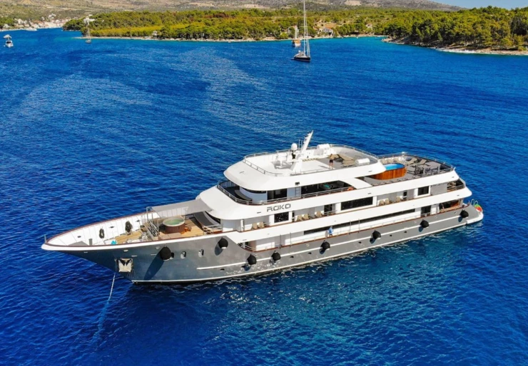 Roko Split harbour | Roko