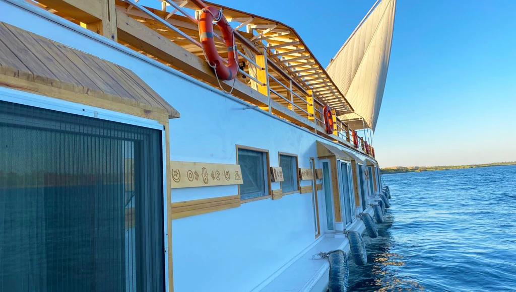 A prestigious stay on the waters of the Nile: discover Luxor and Aswan