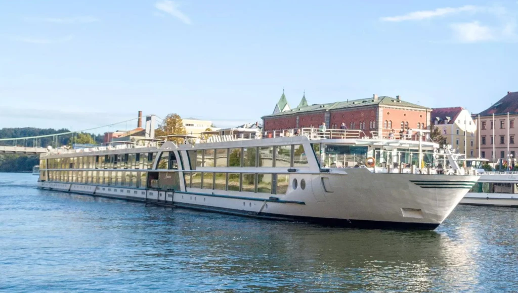 Baroque jewels in the heart of Europe, 12-day cruise from Bucharest to Munich