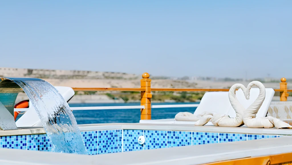 Fuga sul Nilo: una magica crociera tra Luxor e Assuan, con scalo al Cairo