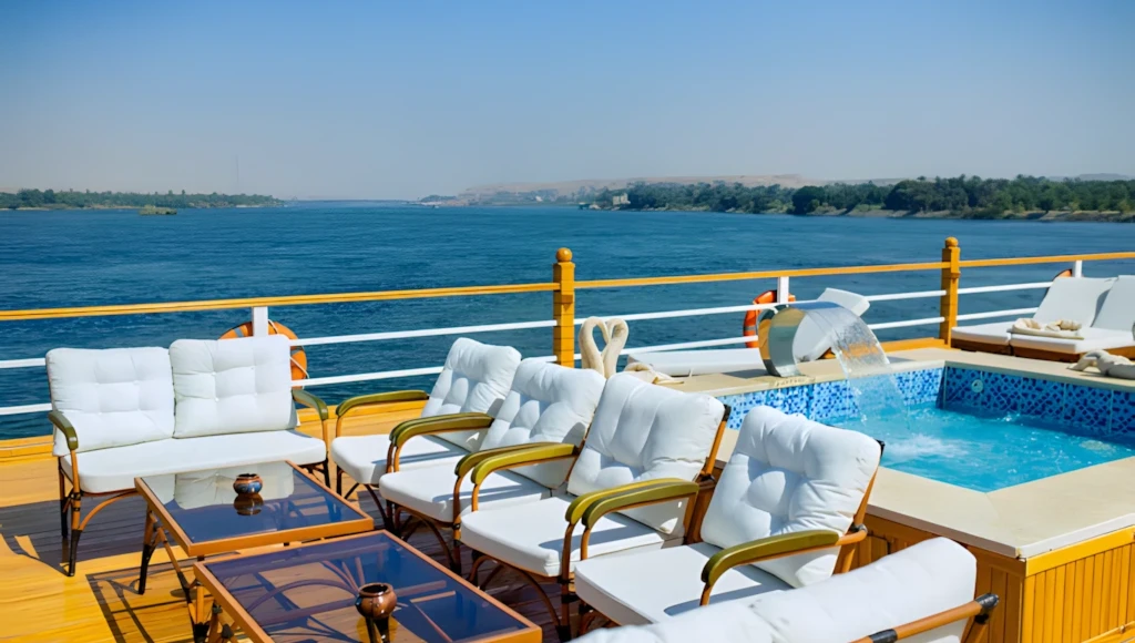 Fuga sul Nilo: una magica crociera tra Luxor e Assuan, con scalo al Cairo