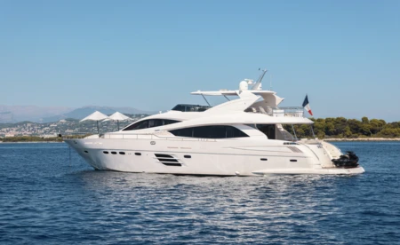 M/Y Skyra