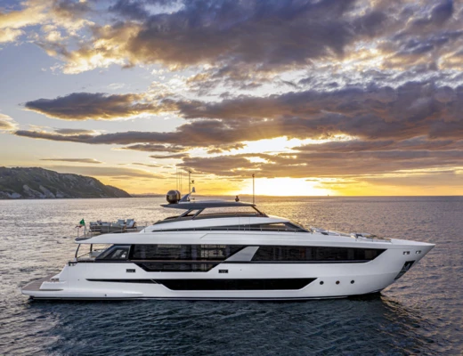 Ferretti 1000