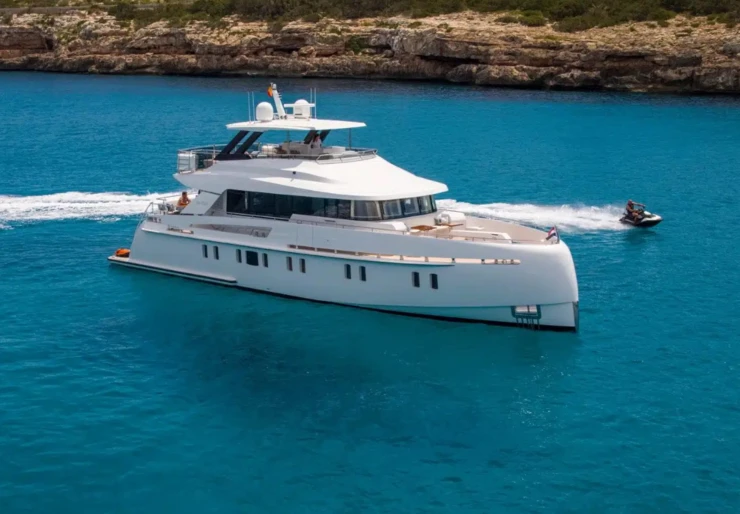 Vanquish 82 Marina Ibiza | Sea Story