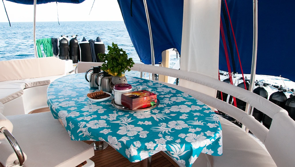 11-day cruise in Polynesia, between unforgettable dives and magnificent beaches