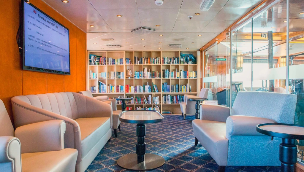 Aux confins du Grand Nord : 13 jours d'expédition unique entre les îles britanniques, l'Islande et le Svalbard