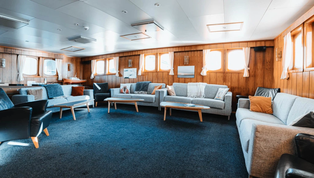 Les joyaux norvégiens : 8 jours de navigation au cœur des îles Lofoten et découverte de la beauté naturelle de Senja