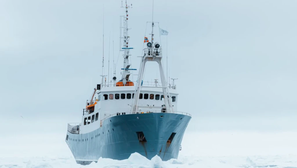 Les joyaux norvégiens : 8 jours de navigation au cœur des îles Lofoten et découverte de la beauté naturelle de Senja