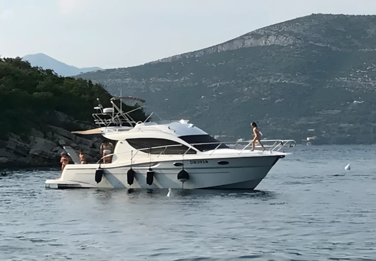 Sessa Dorado 32 Marina Tankerkomerc | Norah