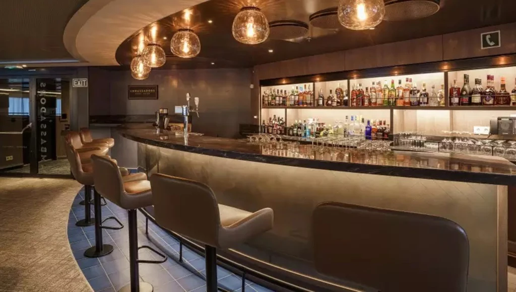 Überquerung des Polarkreises: 14-tägige Expedition in den Süden