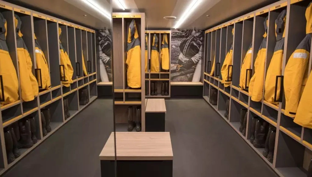 Überquerung des Polarkreises: 14-tägige Expedition in den Süden