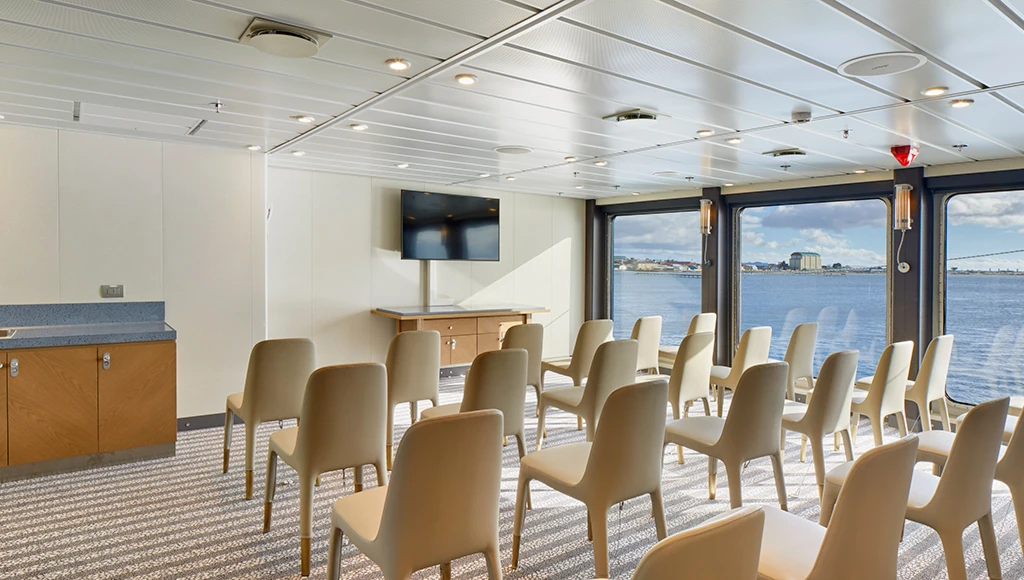 Croisière et vol privé vers l'Antarctique : une incroyable expédition vers les paysages polaires les plus spectaculaires