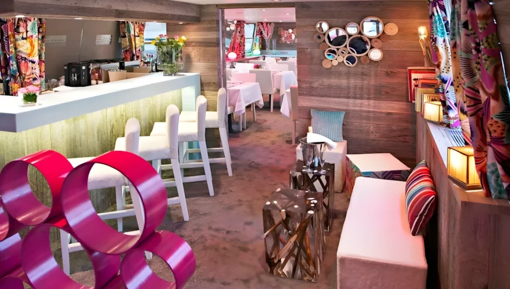 Christmas magic aboard a hotel barge: cruise along canals and traditional alsatian markets