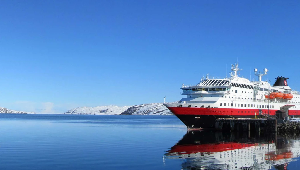 Spektakuläre Kreuzfahrt durch die schönsten Inseln der norwegischen Arktis: 6 Tage von Kirkenes nach Bergen