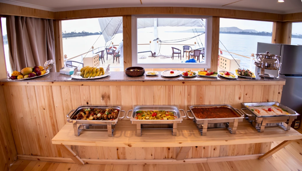 5-day cruise on the Nile with visits to Esna, Edfu, Kom Ombo, and Daraw
