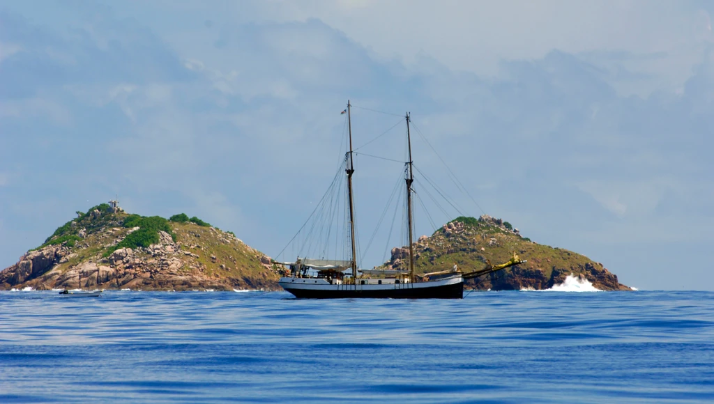 Crucero romántico de una semana por las Seychelles: evasión total en las playas más bellas del mundo