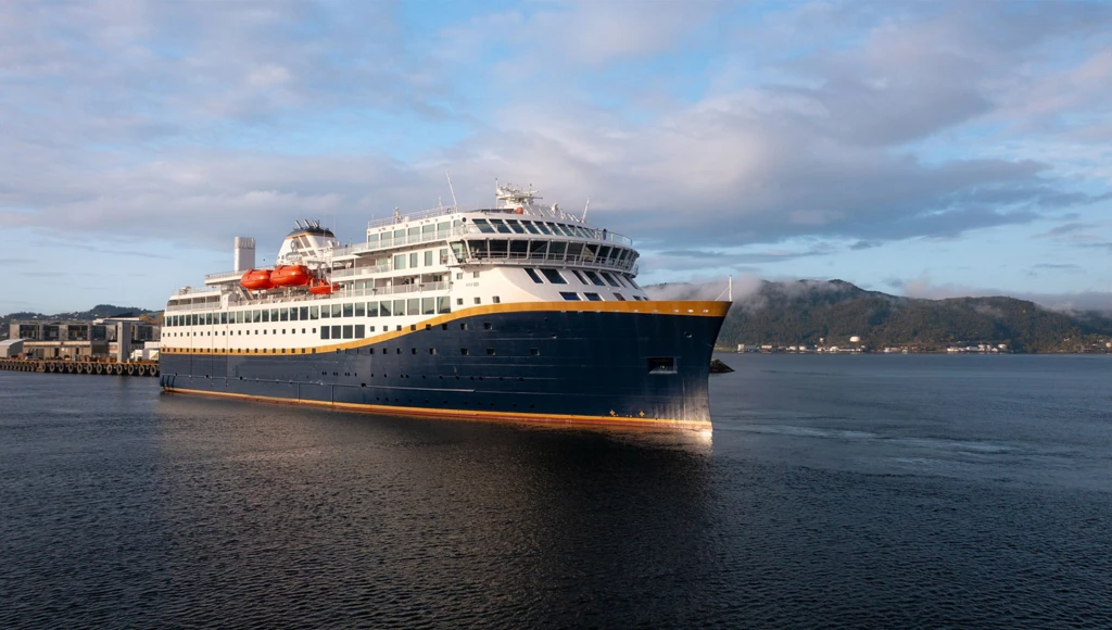 Arctic Odyssey: 5-day coastal cruise in Norway, with numerous stopovers from Kirkenes to Trondheim