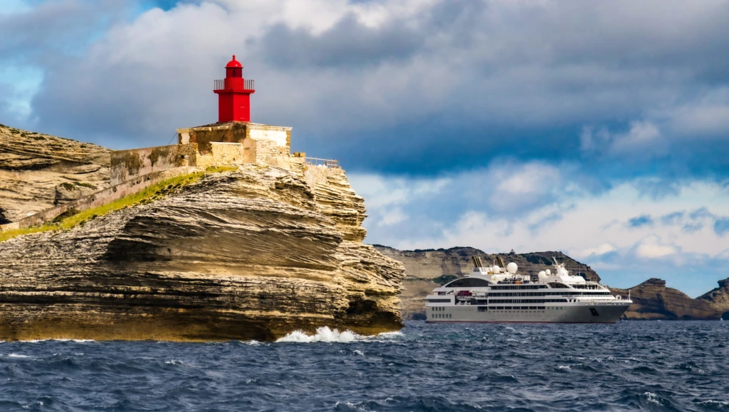 Aventure polaire à travers les archipels les plus emblématiques : 14 jours aux Hébrides, Shetland, Lofoten et Svalbard