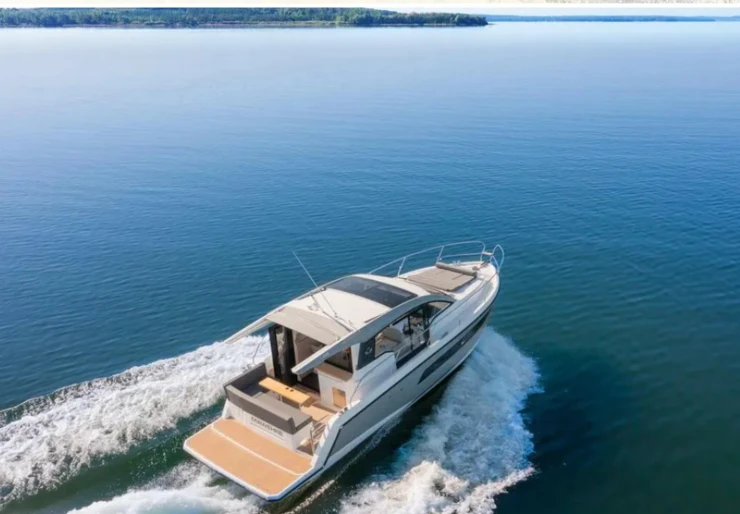 Sealine C335 Klaipeda | Grey