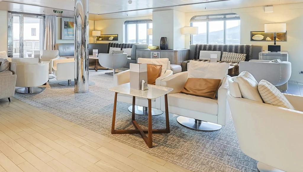 Isländische Fjorde, Vulkane und Geysire auf einer 8-tägigen Kreuzfahrt in Zusammenarbeit mit Radio Classique