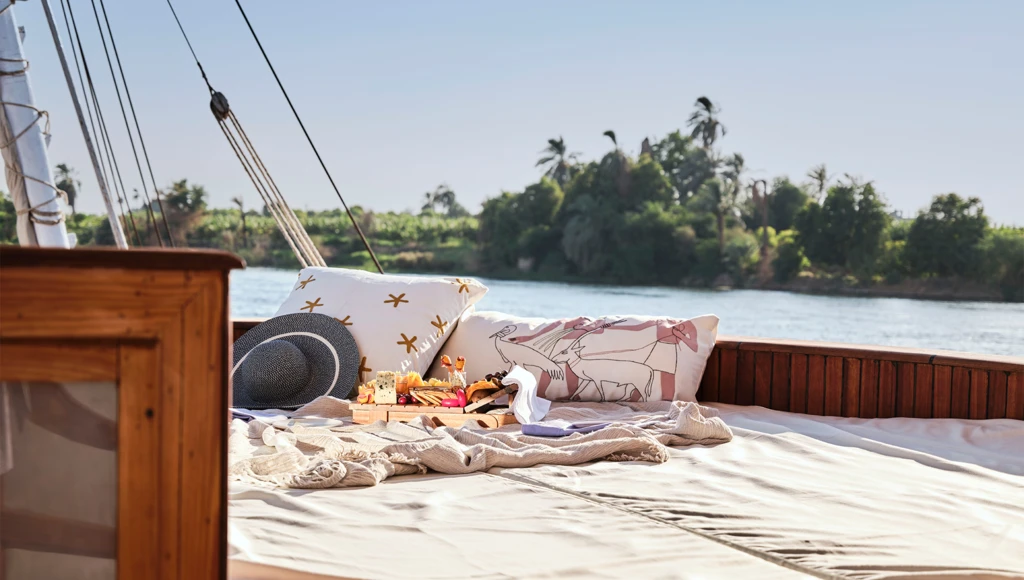 Luxury cruise aboard an exceptional Dahabieh: immerse yourself in Egypt's ancient treasures, from Luxor to Aswan