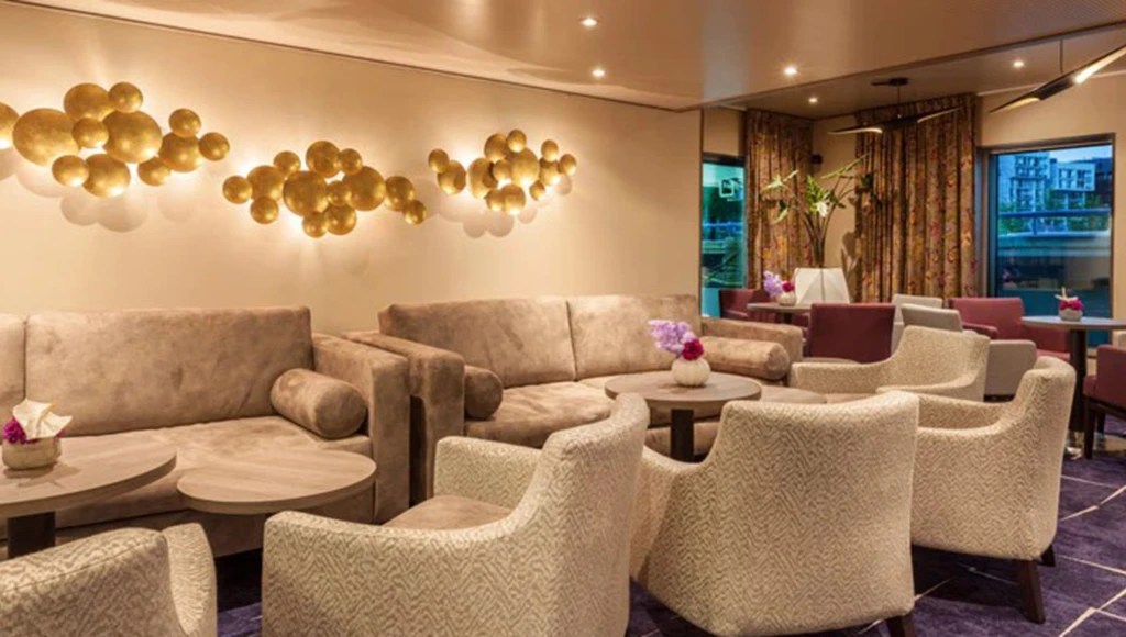 Un viaggio indimenticabile sul Rodano attraverso i vigneti della Borgogna, la riserva naturale della Camargue e le gole dell'Ardèche