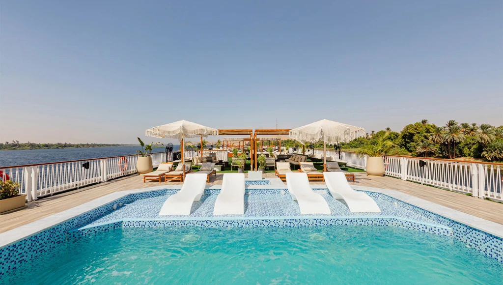 Escapade de rêve entre Louxor et Assouan : à la découverte des plus beaux temples d'Égypte lors d'une croisière de 5 jours sur le Nil