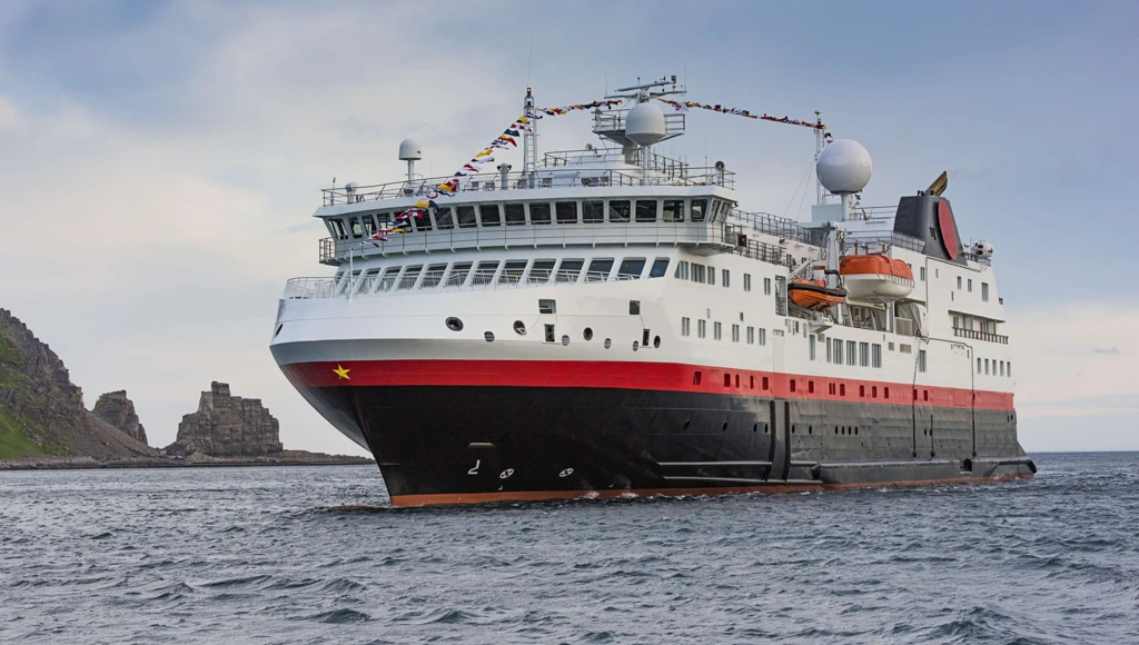 Les mystères du grand nord : voyage sur la côte Est intacte du Groenland dans le plus grand système de fjords au monde