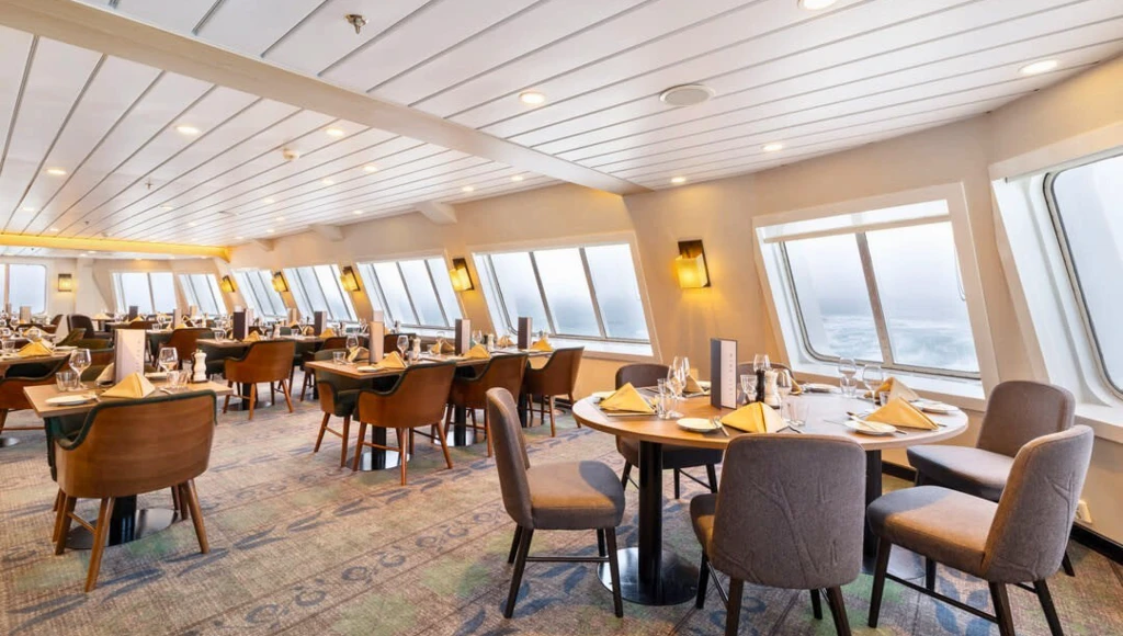 Majestic Norway at Christmas: Arctic Expedition Under the Northern Lights