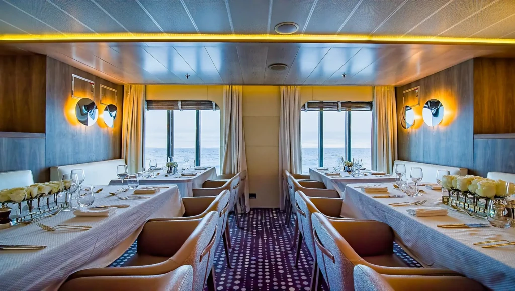 Un magico viaggio polare dalla Terra del Fuoco al 6° continente, un paradiso di natura libera e selvaggia